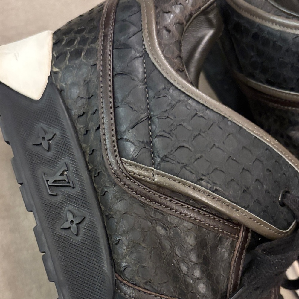 Louis Vuitton SPECIAL EDITION REPTILE RUNNER